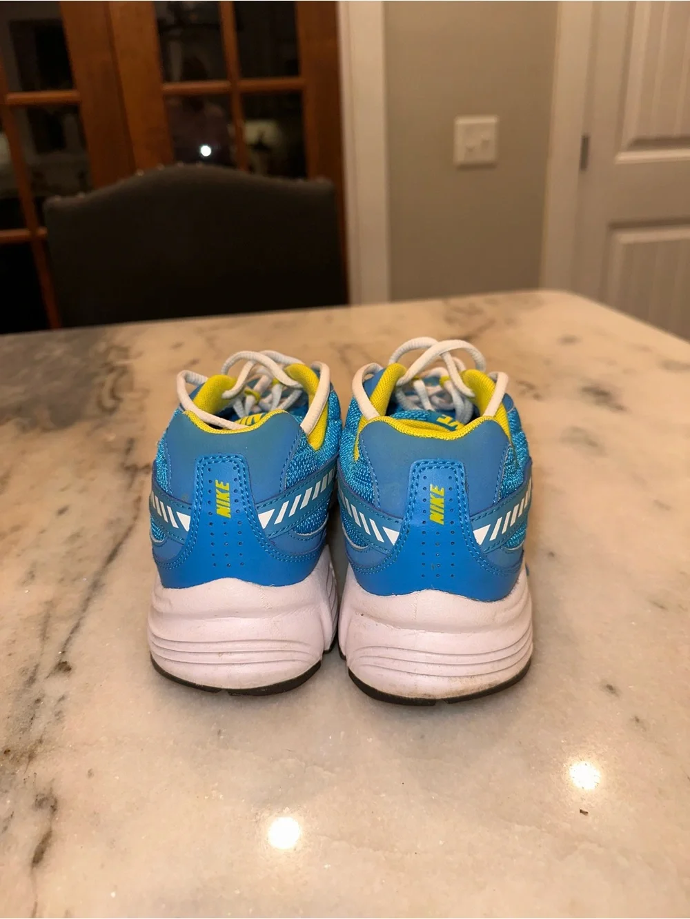 Nike Running Size 8 Women Blue and Yellow Athletic Sneakers